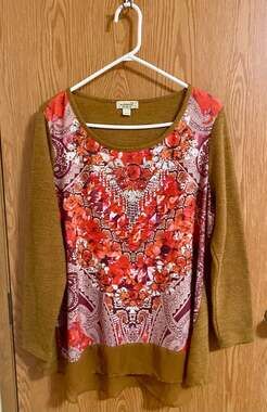 One World boho Long Sleeve Tunic Top Size 1X Mustard Red Paisley Bling